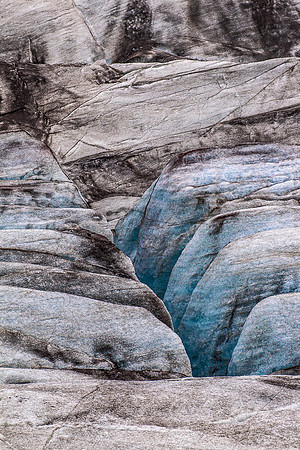 064 Iceland
