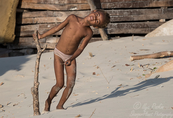 044 Madagascar
