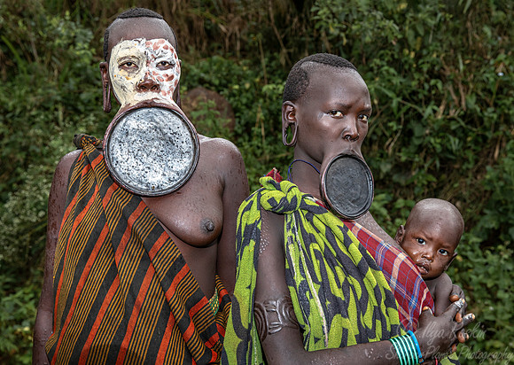 317 Ethiopia Suri tribe