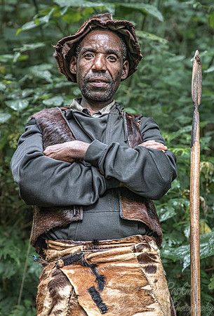 093 The Bushmen - Bwindi Impenetrable Forest - Uganda