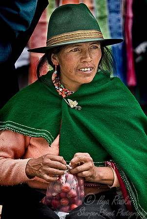 030_Otavalo_Ecuador