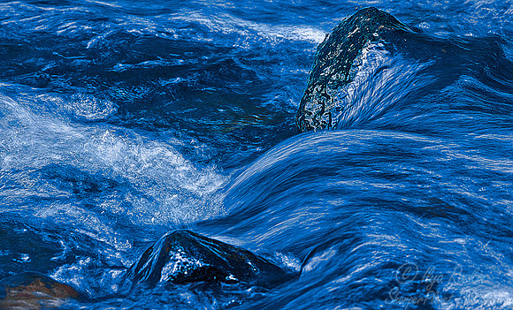 068 Rushing water in moonlight 2 - NY